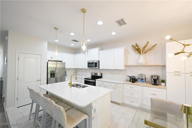 Foto del edificio - 2343 Sheen Ln