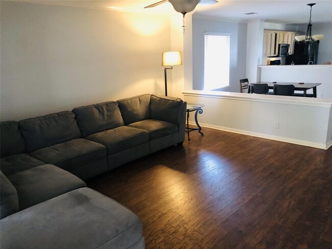 Building Photo - 272 Tobin Dr