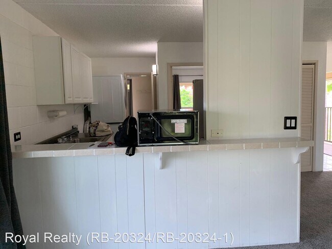 Building Photo - 1 br, 1 bath House - 480 Pio Dr #307