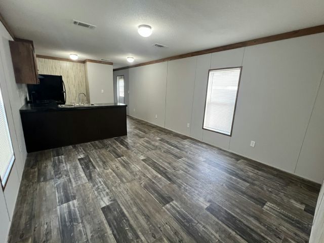 Foto del edificio - 1730 Daffodil Ave