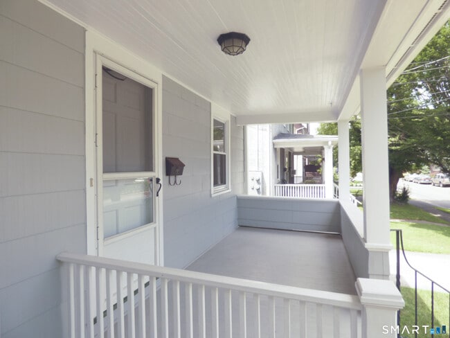 Building Photo - 70 Prospect St