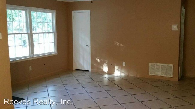 Building Photo - 3005 McGough Ct