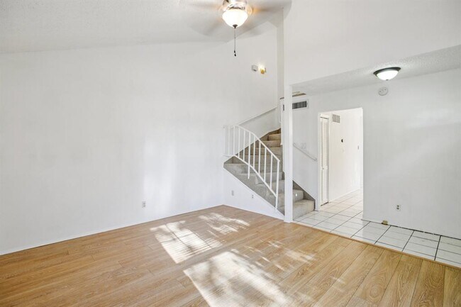 Foto del edificio - 9507 Quail Village Ln