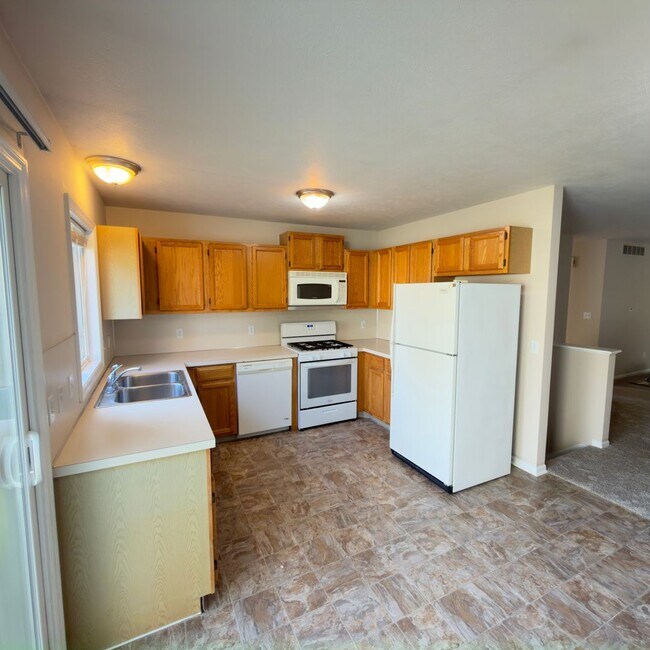 Foto del edificio - 4443 Hillrise Ct NE