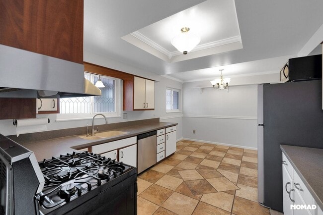 Building Photo - Spacious 4BR House in Colorado Springs