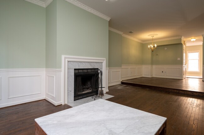 Building Photo - 1660 Euclid St NW
