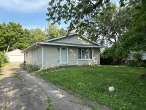 Building Photo - 4231 Belle Aire Ln