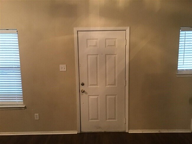 Foto del edificio - 26893 Kings Park Hollow Dr