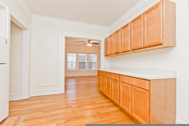 Building Photo - 1 bedroom in Evanston IL 60202