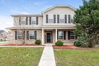 Building Photo - 726 Elderberry Way