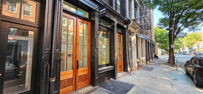 Foto del edificio - 122 N 3rd St