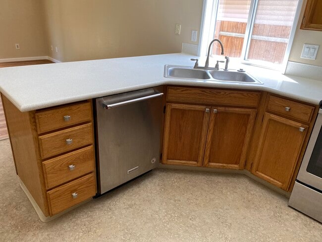 Building Photo - 15807 NE 86th Cir