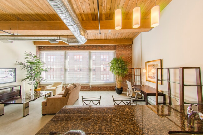 Building Photo - KC Loft Central