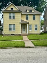 Building Photo - 2415 7th Ave