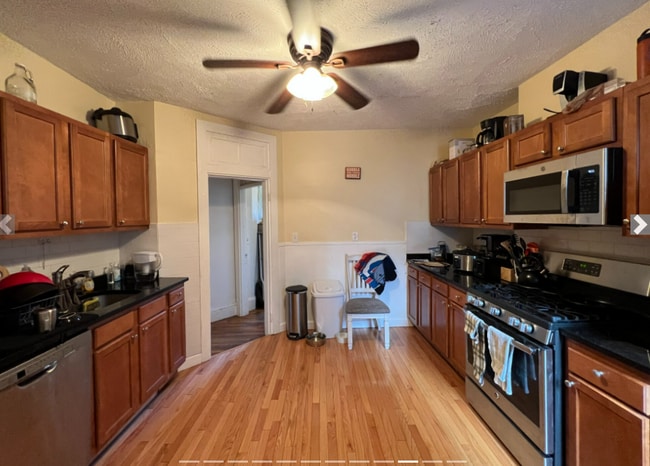 Building Photo - 59 Cedar St