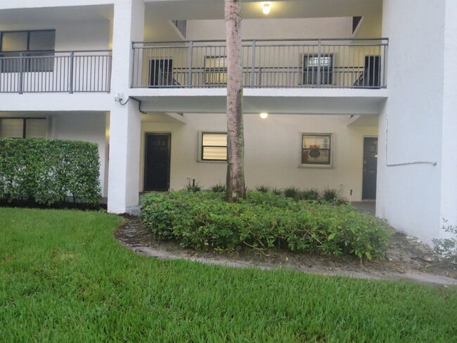 Photo - 16091 Blatt Blvd Apartment