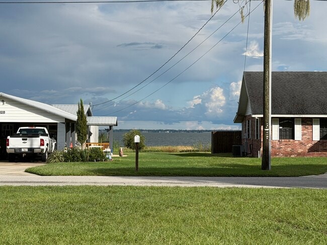Building Photo - 137 N Lake Reedy Blvd
