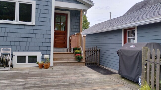 Foto del edificio - Charming Single Family Home in Portsmouth!