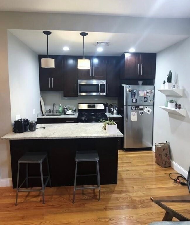 Building Photo - 549 Ashmont St