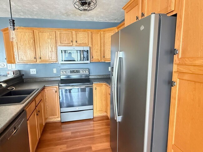 Foto del edificio - Beautifully decorated 3BR townhouse in Bloomington