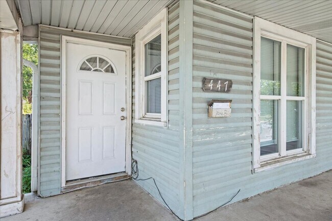 Photo - 445-447 N Sherman Apartment