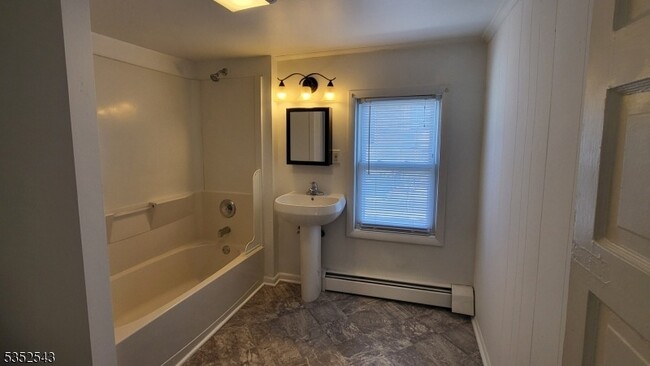Building Photo - 60 E McFarlan St