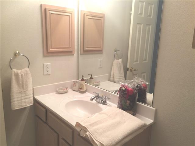 Foto del edificio - 8617 Heather Ridge Dr
