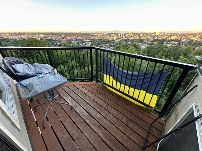 Foto del edificio - 402 NW Uptown Terrace
