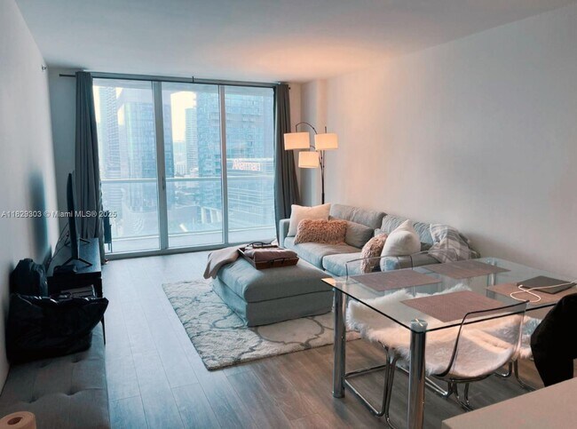 Foto del edificio - 55 SE 6th St