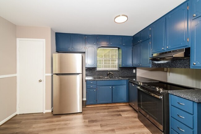 Building Photo - Spacious 3 Bedroom Beauty in Birmingham, AL