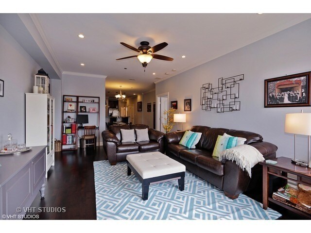 Foto del edificio - 4950 N Western Ave