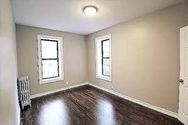 Foto del edificio - 2 bedroom in BRONX NY 10463