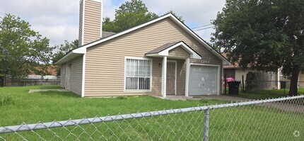 Building Photo - 2203 Purser Dr