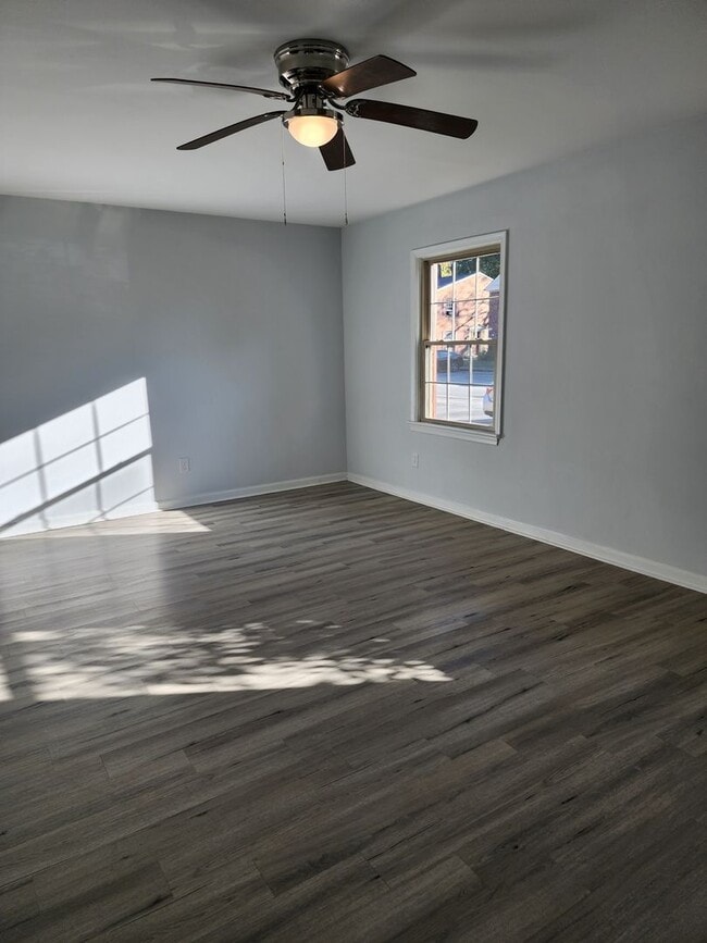 Building Photo - 301 Advocate Ct