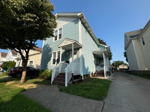 Building Photo - 536 W 5th St