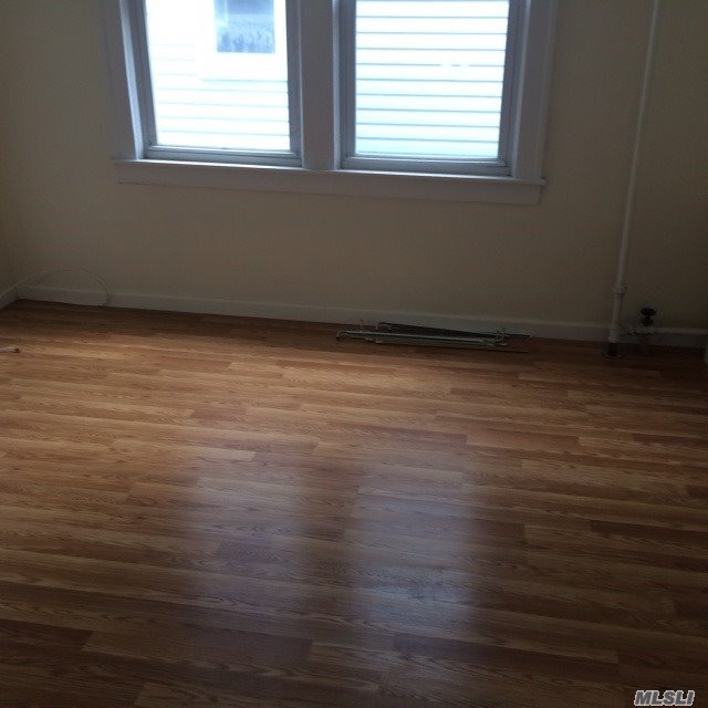 Building Photo - 140-20 Quince Ave