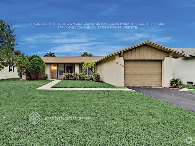 Building Photo - 9350 NW 35th Manor