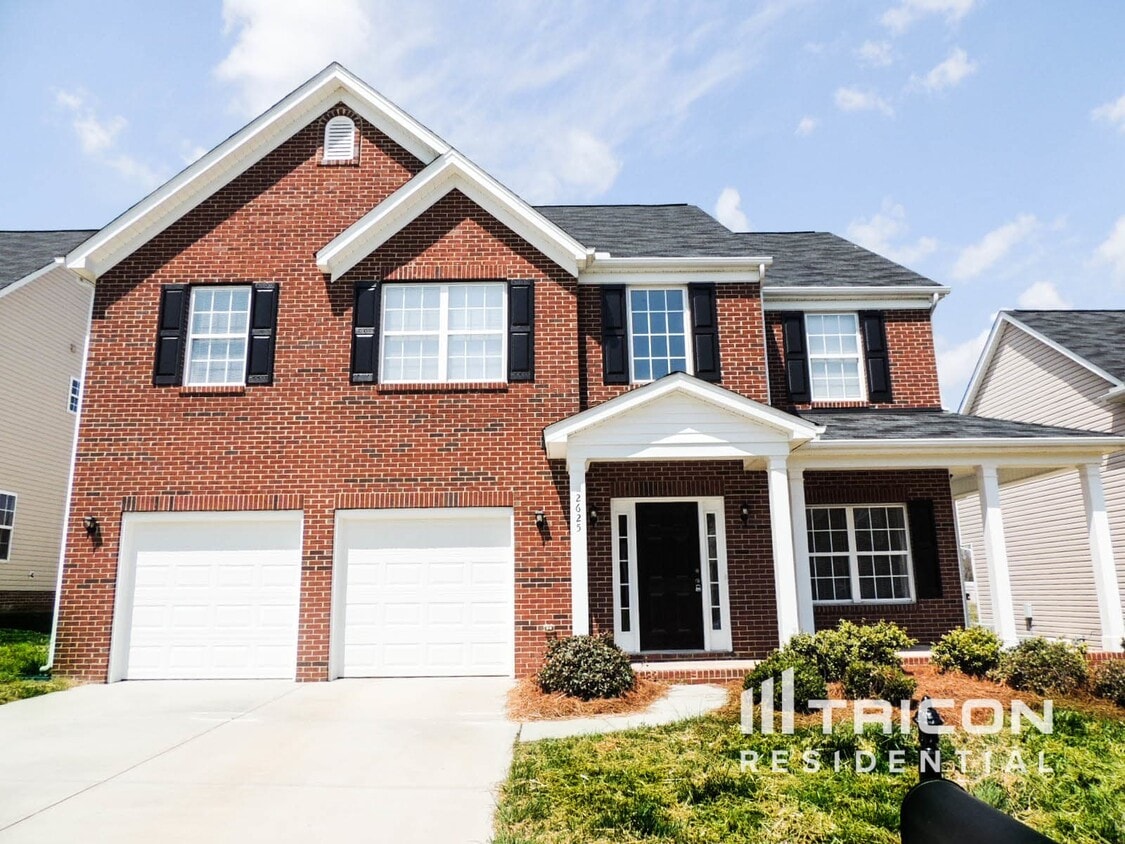 Primary Photo - 2625 Sierra Chase Dr