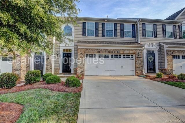 Foto principal - Beautiful 3BD/2.5BA Townhome in Ballantyne!