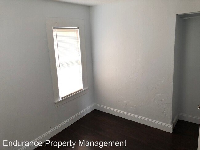Building Photo - 3 br, 2 bath House - 1750 W 12th St
