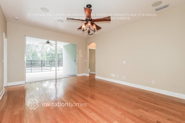 Building Photo - 6303 Bridgecrest Dr