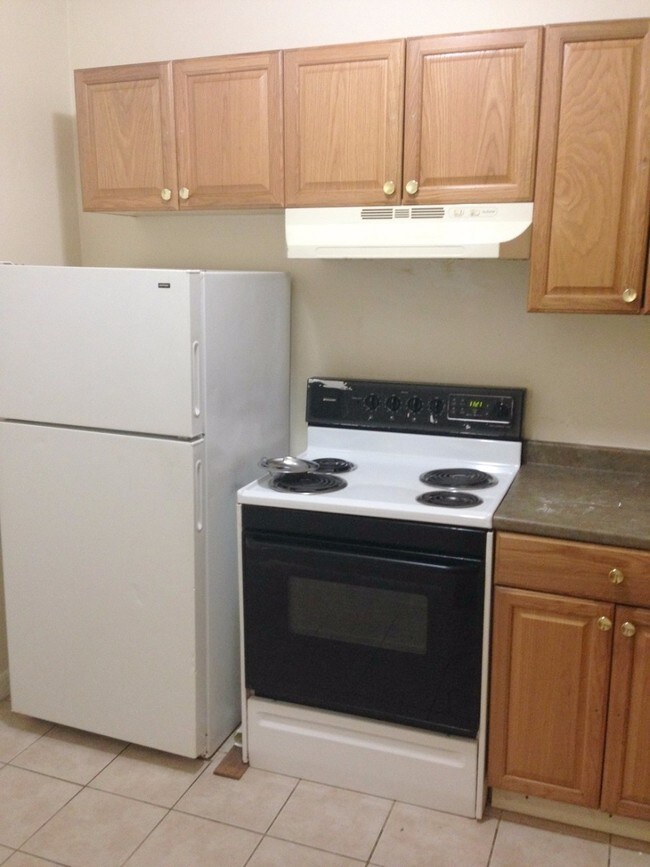 Building Photo - 3 Beaver Park Rd