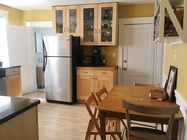 Foto del edificio - 52 Dimick St