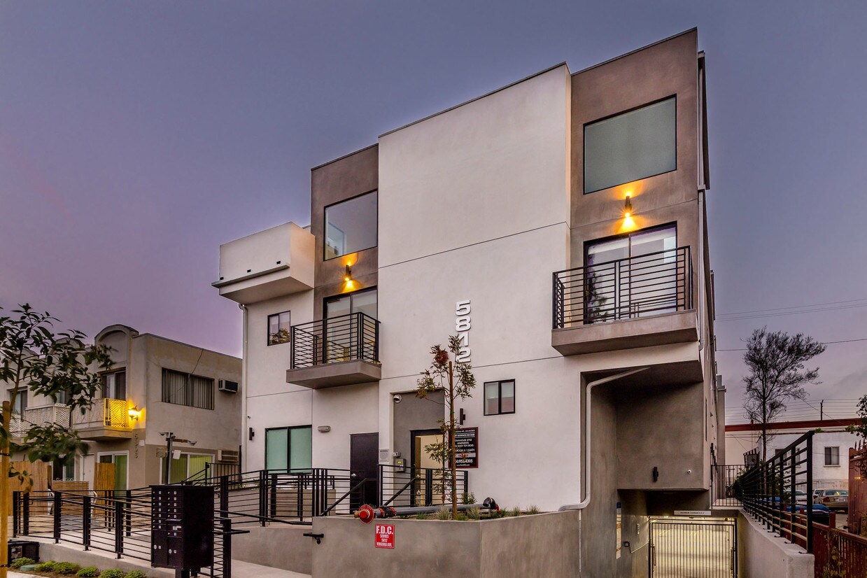 Primary Photo - 5812 Virginia Ave