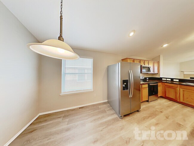 Foto del edificio - 8605 Autumn Creek Trail