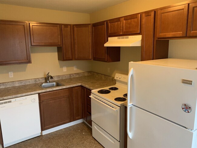 Building Photo - 1203 N Coler Ave