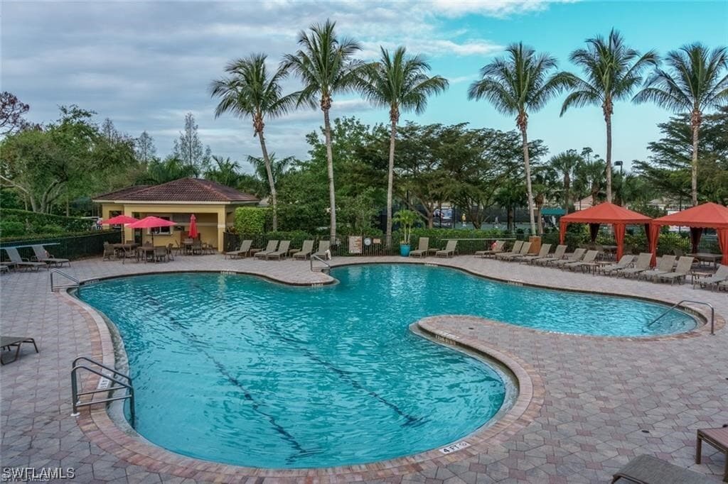 Foto del edificio - 9563 Hemingway Ln