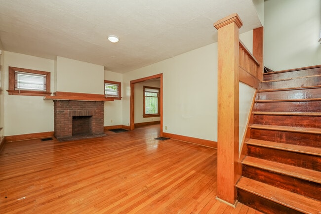 Photo - 1242 Wilson Dr (Dayton, OH) House