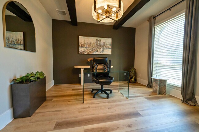 Building Photo - 11347 Needlerock Ct