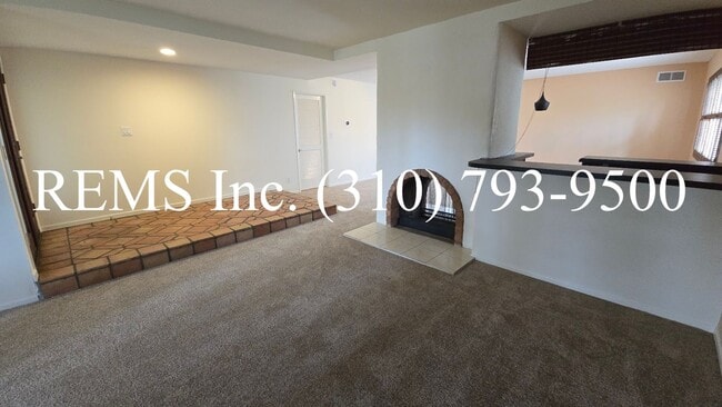 Building Photo - Large 4 Bedroom Single-Family Home with Pool & 2-Car Garage